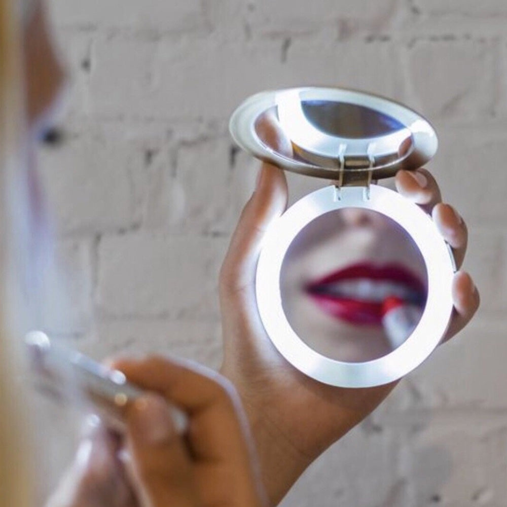 Luna Compact Mirror Charger